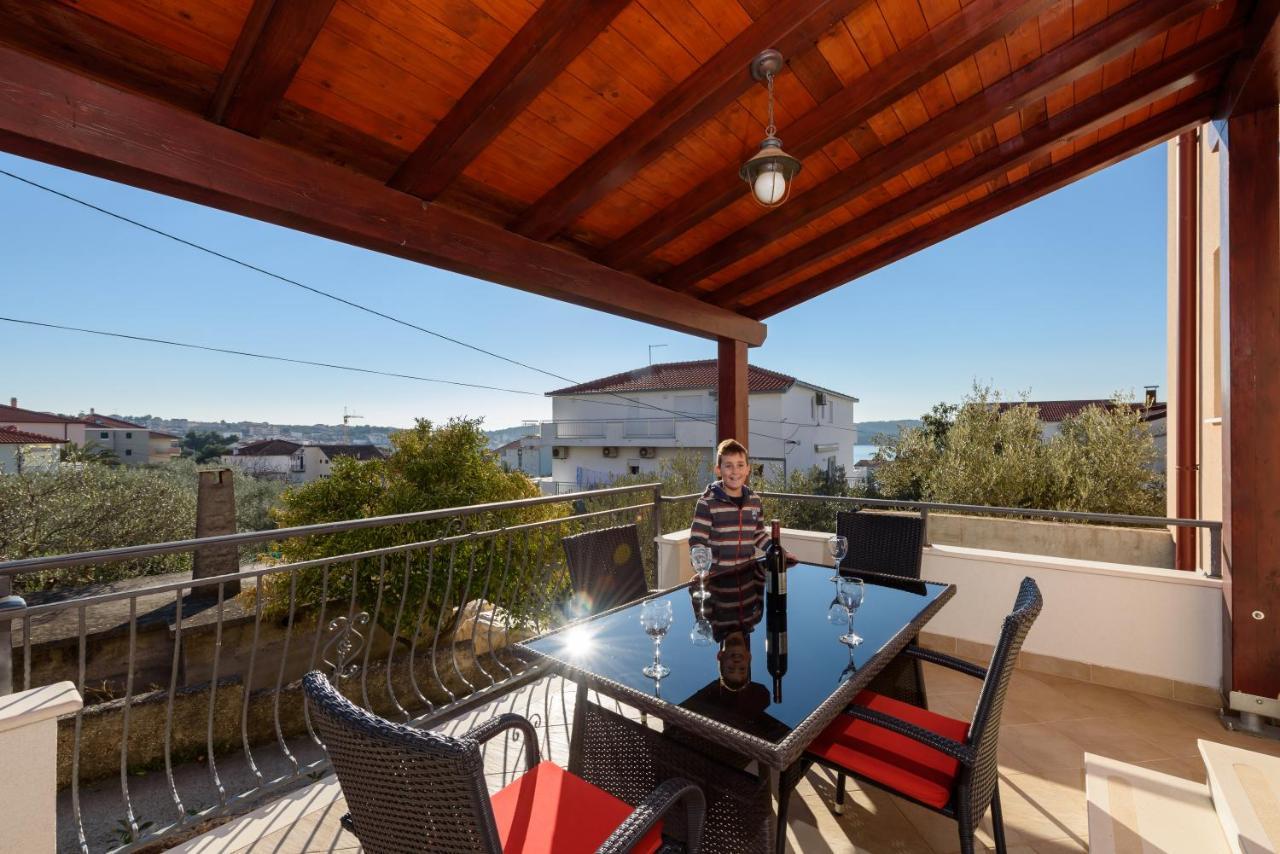 Apartmani Petra Трогир Екстериор снимка