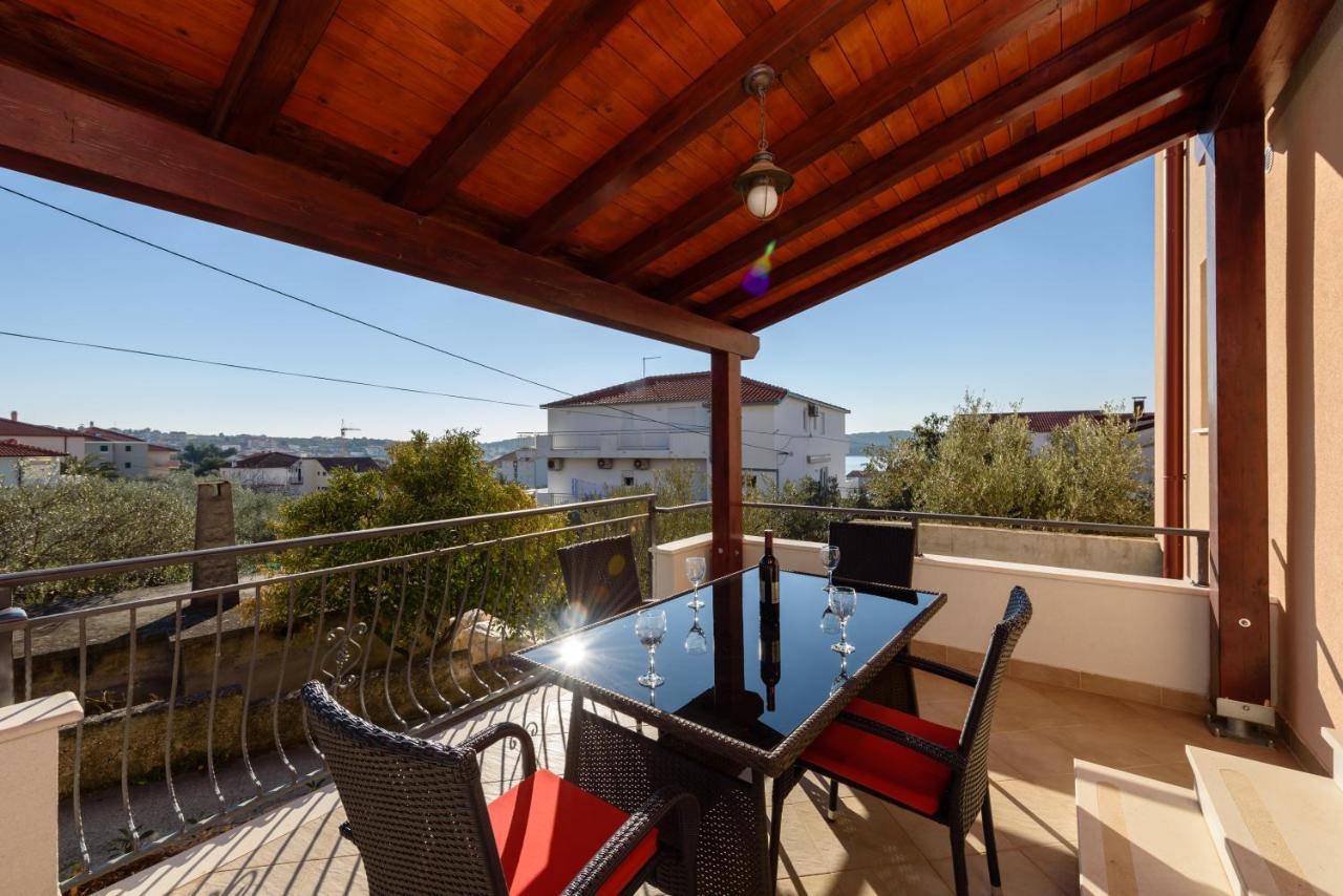 Apartmani Petra Трогир Екстериор снимка